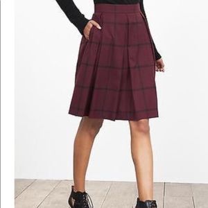 Banana Republic plaid pattern skirt, NWOT
